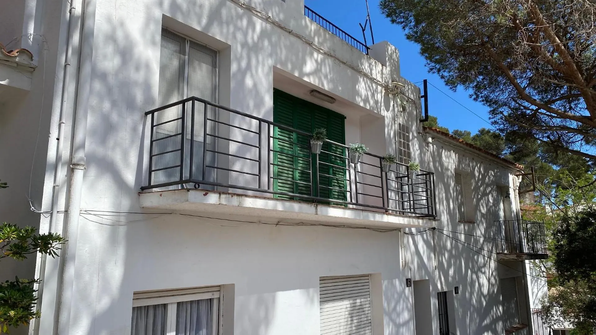 Apartment Tamariu Elvira Just 200M Far From The Beach